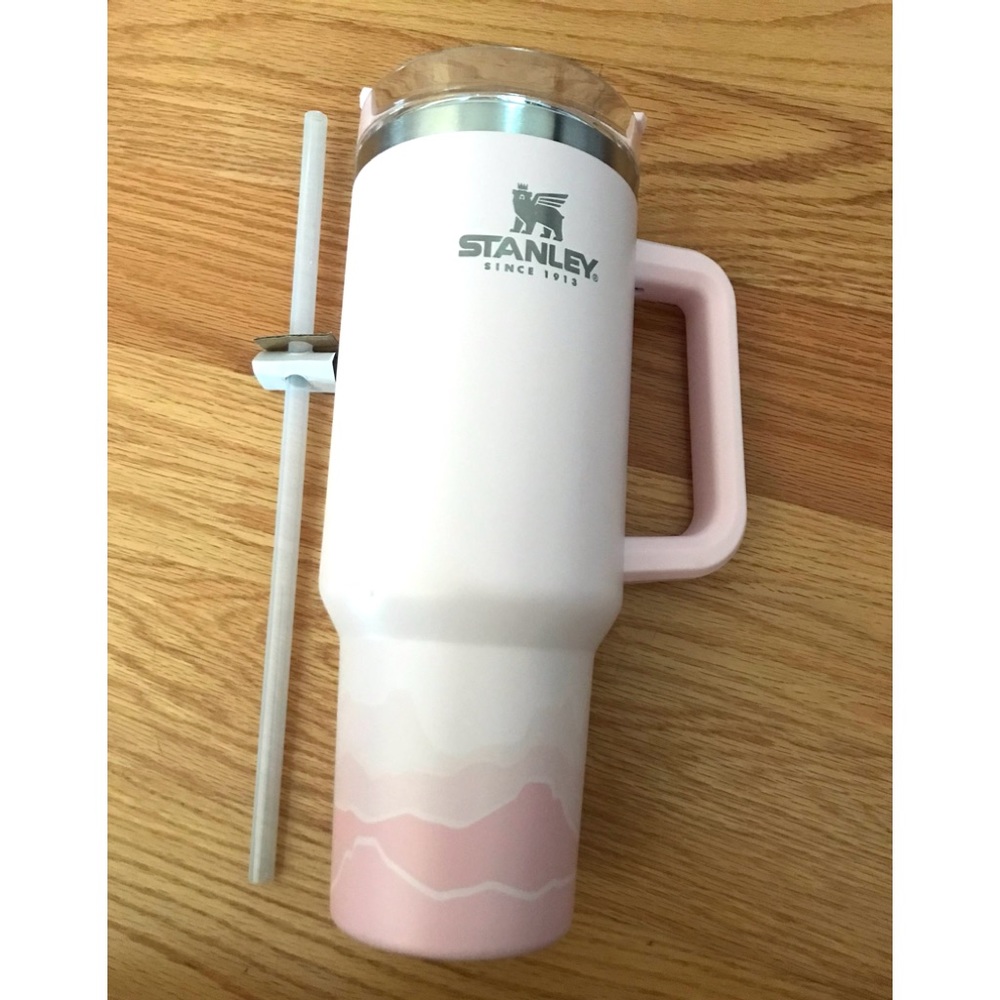 Stanley 40oz quencher travel mug